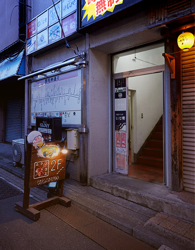 ビル内観